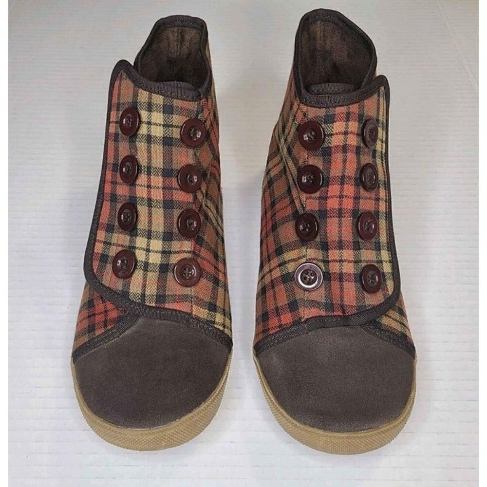 ALDO Plaid Button Design Upper Front Pullover Closure Ankle Boot Size 9.5
